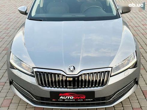 Skoda Superb 2020 - фото 10