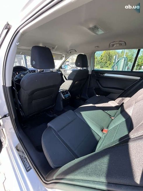 Skoda Superb 2019 - фото 14