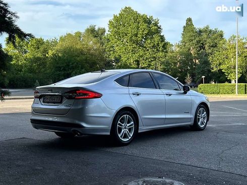 Ford Fusion 2017 - фото 18