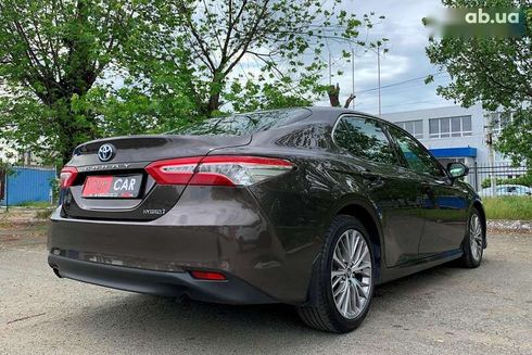 Toyota Camry 2019 - фото 25