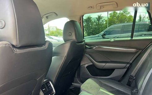Skoda Octavia 2020 - фото 23
