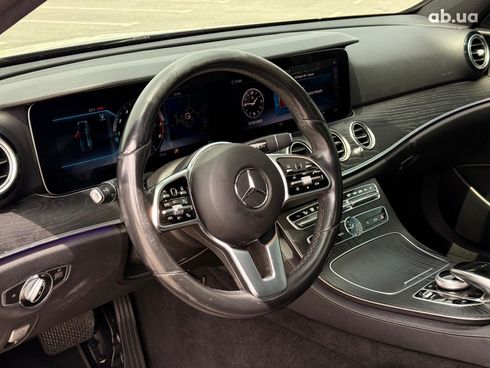 Mercedes-Benz E-Класс 2019 черный - фото 15
