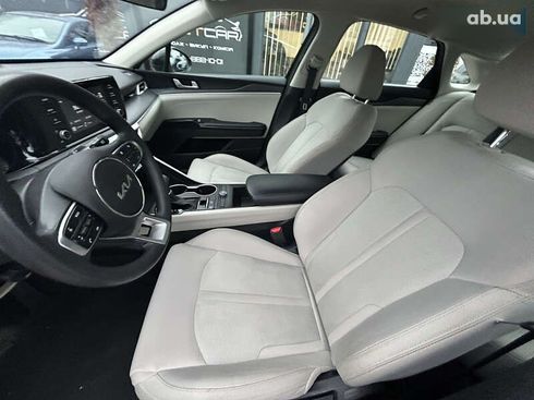 Kia K5 2021 - фото 19