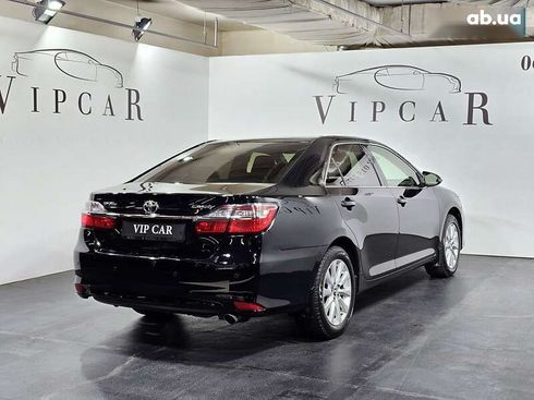 Toyota Camry 2015 - фото 9