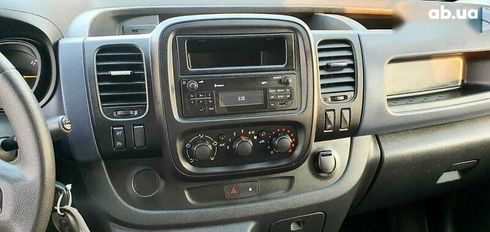 Opel Vivaro 2016 - фото 11