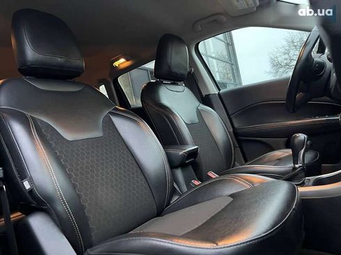 Jeep Compass 2021 - фото 18