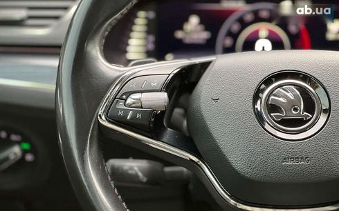 Skoda Superb 2020 - фото 11