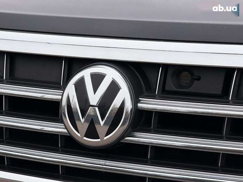 Volkswagen Touareg 2018 - фото 16