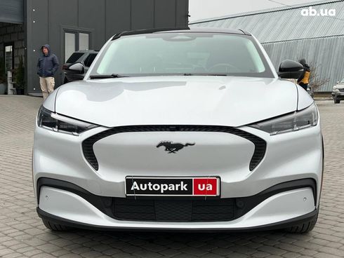 Ford Mustang Mach-E 2022 белый - фото 13