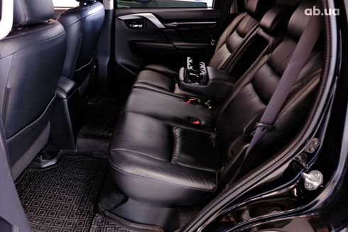 Mitsubishi Pajero Sport 2016 черный - фото 8