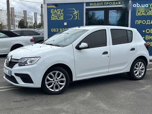 Renault Sandero 2019 - фото 9