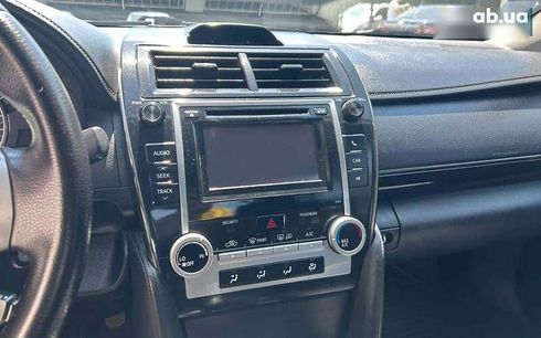 Toyota Camry 2012 - фото 17