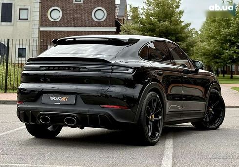 Porsche Cayenne Coupe 2024 - фото 23
