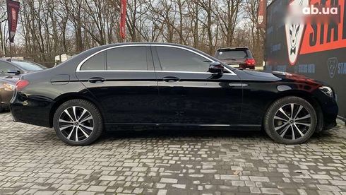 Mercedes-Benz E-Класс 2020 - фото 11