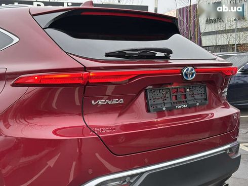 Toyota Venza 2021 - фото 12