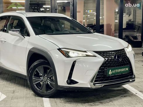 Lexus UX 2019 - фото 3