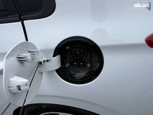 Hyundai Ioniq 2017 - фото 21