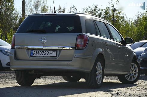 Opel Astra 2009 - фото 9