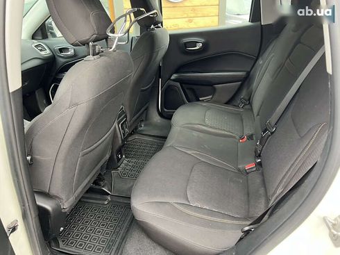 Jeep Compass 2018 - фото 10