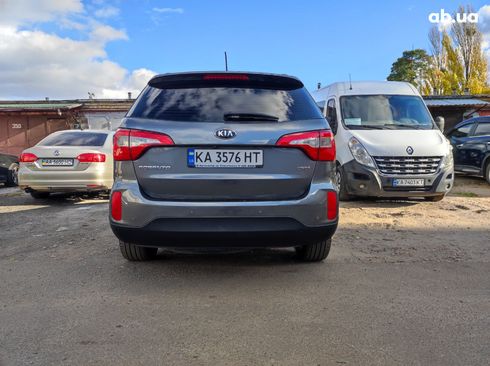 Kia Sorento 2013 серый - фото 3