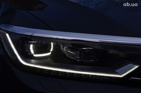Volkswagen Passat 2017 черный - фото 3