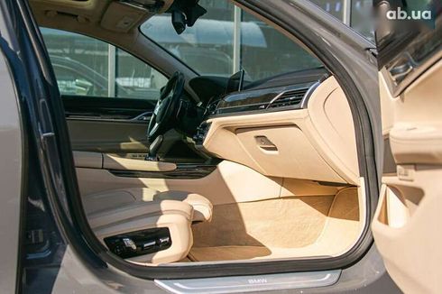 BMW 7 серия 2017 - фото 21