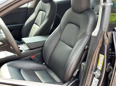 Tesla Model 3 2021 - фото 12