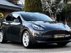 Продаж вживаних Tesla Model Y 2024 року - купити на Автобазарі
