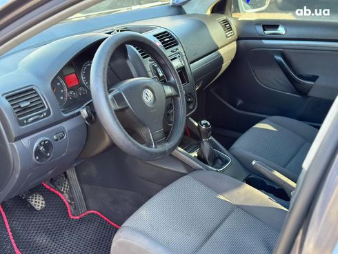 Volkswagen Jetta 2005 серый - фото 21