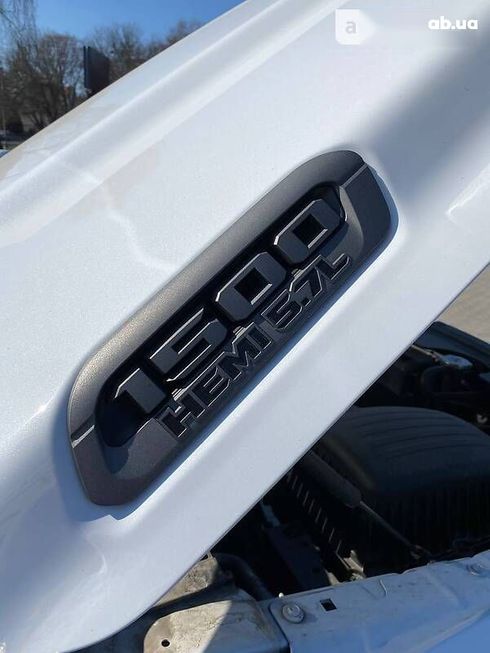 Dodge RAM 1500 2019 - фото 9