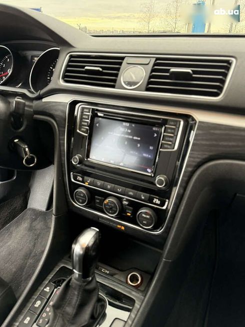 Volkswagen Passat 2017 - фото 21