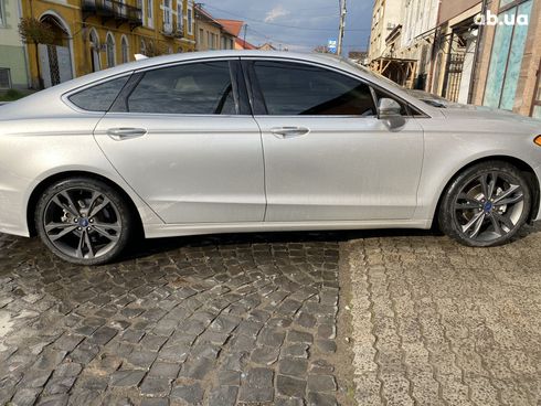 Ford Fusion 2018 серебристый - фото 5