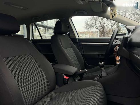 Volkswagen Golf 2011 - фото 16