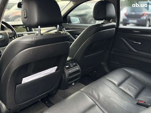 BMW 5 серия 2015 - фото 12