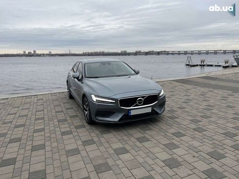 Volvo S60 2019 - фото 3