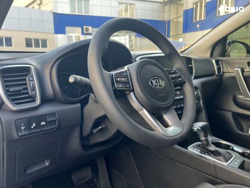 Kia Sportage 2021 белый - фото 33