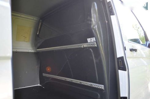 Volkswagen Transporter 2020 - фото 21