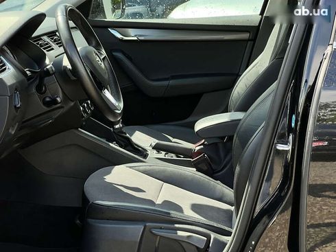 Skoda Octavia 2020 - фото 21
