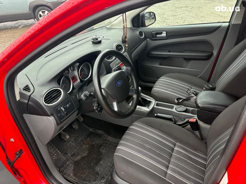 Ford Focus 2008 красный - фото 18