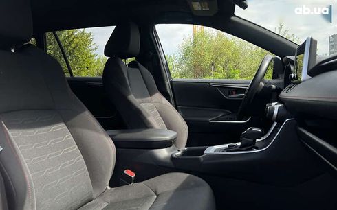 Toyota RAV4 2023 - фото 9