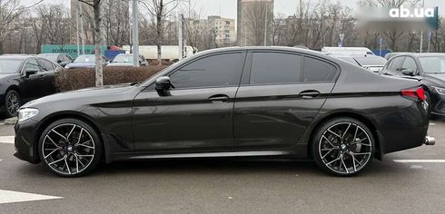 BMW 5 серия 2018 - фото 29