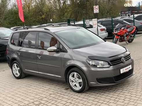 Volkswagen Touran 2011 - фото 7