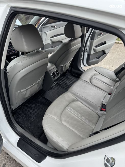 Kia Optima 2015 белый - фото 8