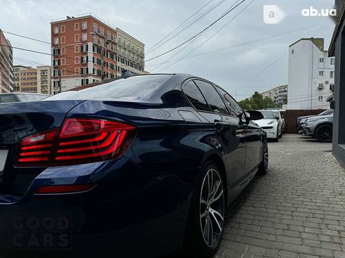 BMW 5 серия 2015 - фото 9