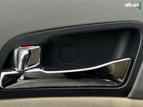 Hyundai Elantra 2009 - фото 13