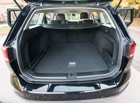 Volkswagen Passat 2016 черный - фото 16