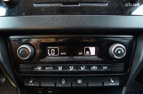 Skoda Rapid 2016 красный - фото 17