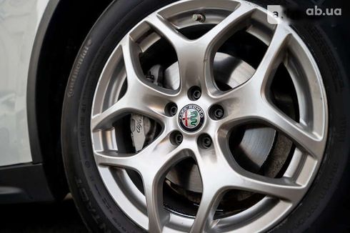 Alfa Romeo Stelvio 2020 - фото 9