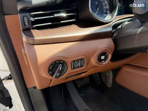 Maserati Quattroporte 2017 - фото 20