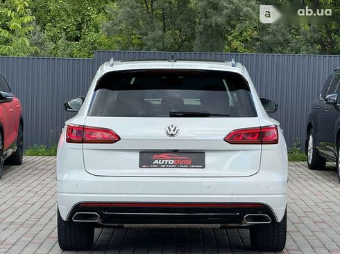 Volkswagen Touareg 2019 - фото 5